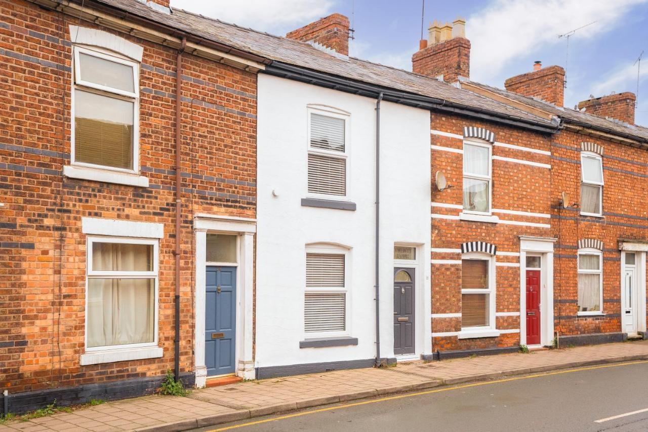 South View - 3 Bed Modern House - Close To Centre * Chester